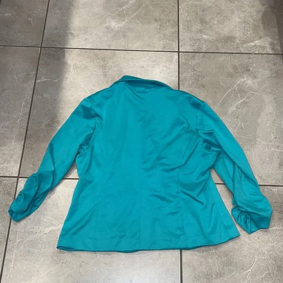 LAST CHANCE 4/$20 Metaphor knit blazer Sz L - Picture 2 of 12